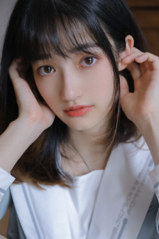 女浴室里赤裸裸洗澡丰满视频